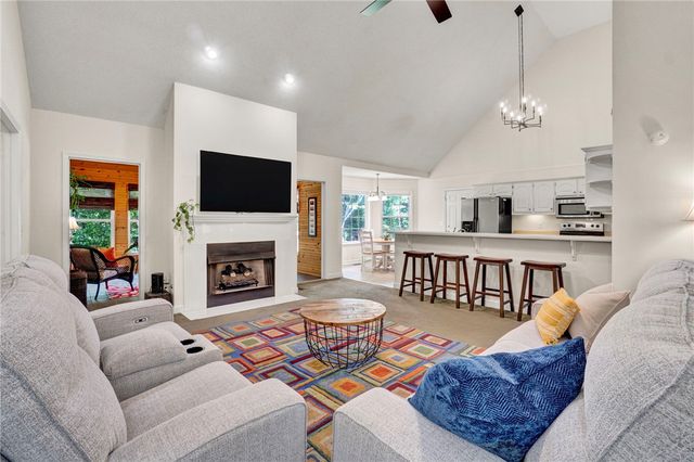 111 Weatherstone Drive, Central, SC 29630