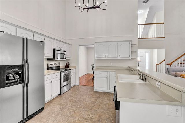 111 Weatherstone Drive, Central, SC 29630