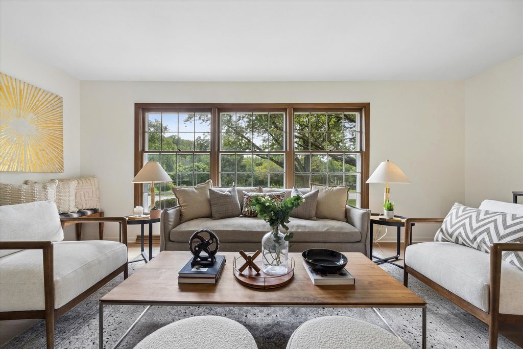 290 W Oak Glen Drive, Bartlett, IL 60103 — photo 5