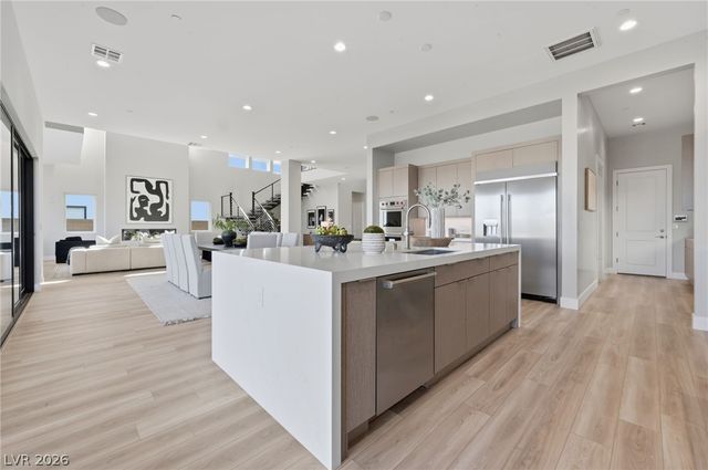 4840 Blushing Hills Street, Las Vegas, NV 89135