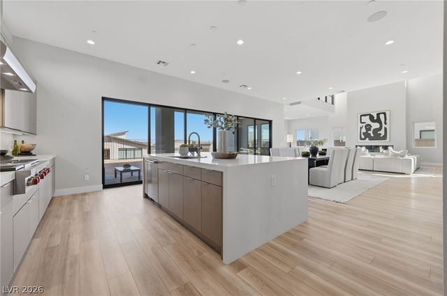 4840 Blushing Hills Street, Las Vegas, NV 89135