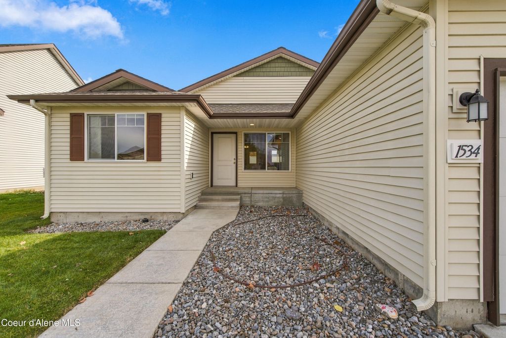 1534 N Pyroclast ST, Post Falls, ID 83854 photo 3
