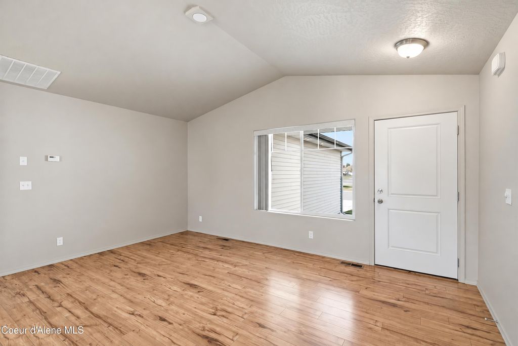 1534 N Pyroclast ST, Post Falls, ID 83854 photo 5