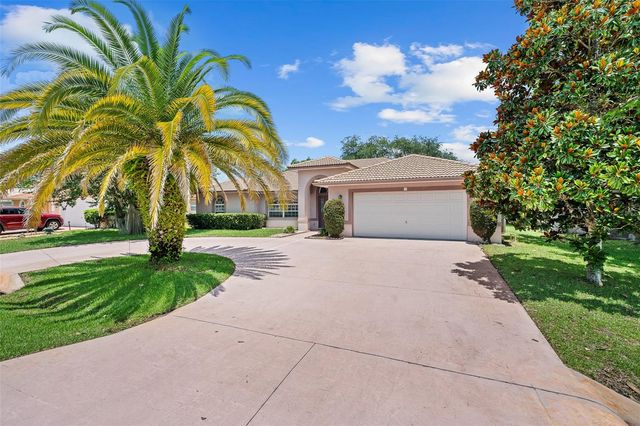 19 ROCKING HORSE DRIVE, Palm Coast, FL 32164
