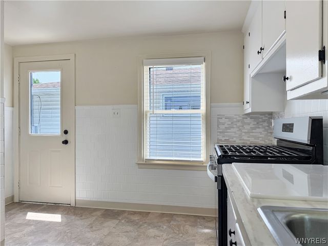 878 Beach Road, Cheektowaga, NY 14225