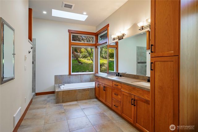 5351 Canvasback Road, Blaine, WA 98230