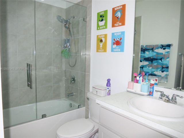 444 NE 1st Dr, Florida City, FL 33034