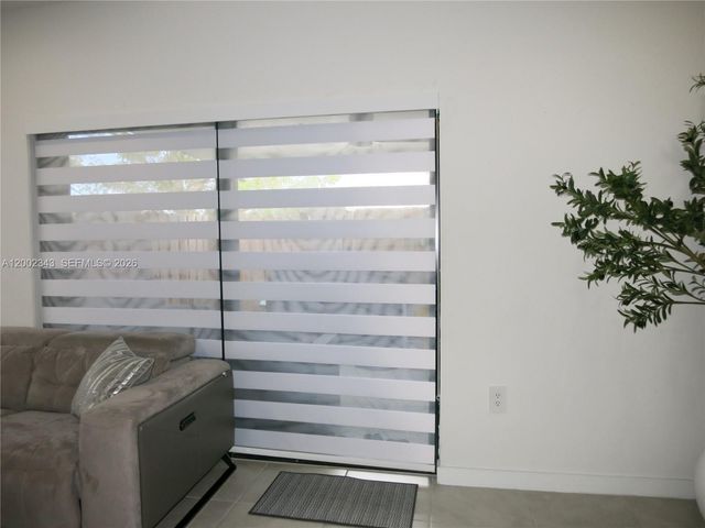 444 NE 1st Dr, Florida City, FL 33034