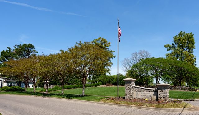 5215 Country Club Dr, Brentwood, TN 37027