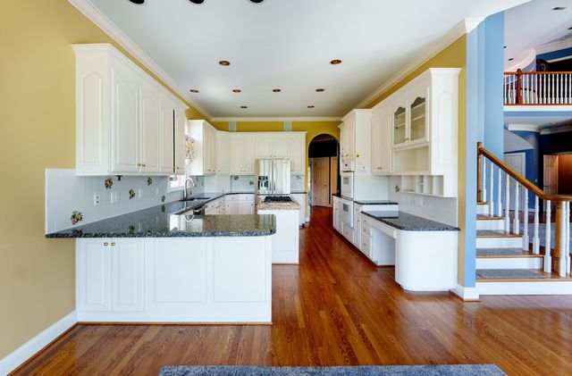 5215 Country Club Dr, Brentwood, TN 37027