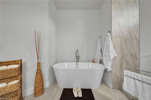 3246 NW 21st TER, Cape Coral, FL 33993