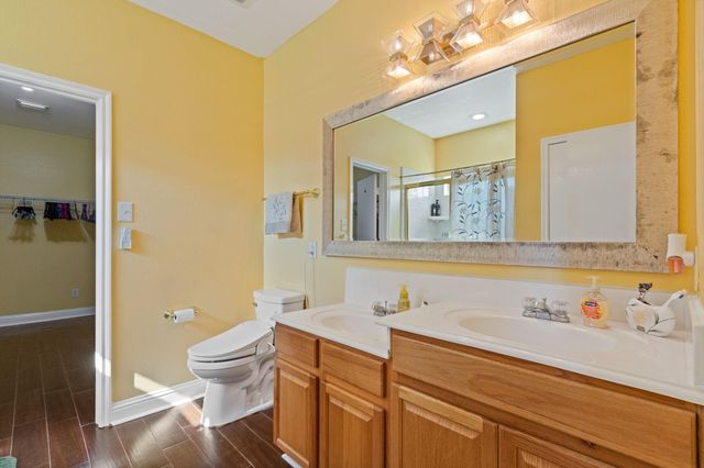 531 Remington Lodge Court, Houston, TX 77073