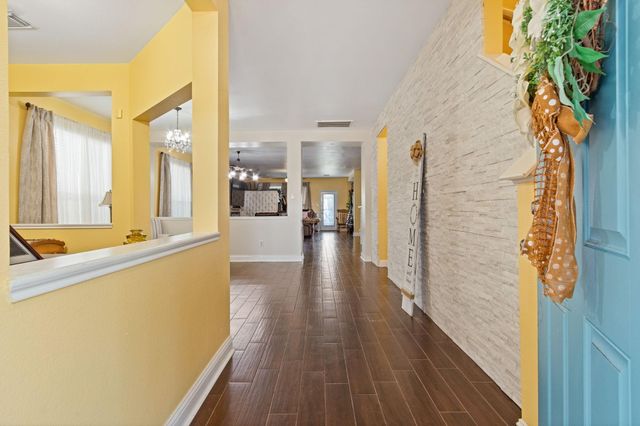 531 Remington Lodge Court, Houston, TX 77073