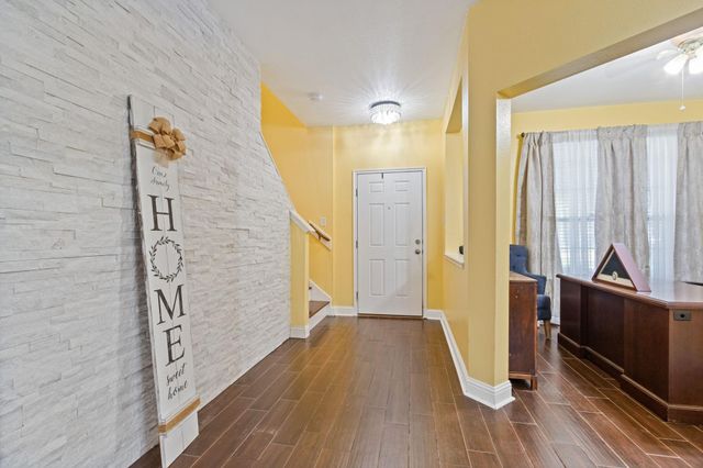 531 Remington Lodge Court, Houston, TX 77073