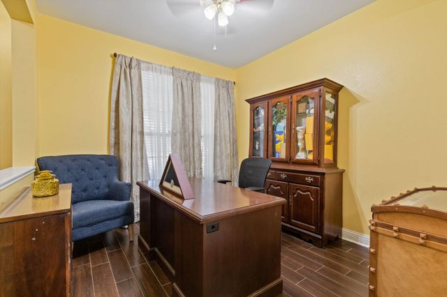 531 Remington Lodge Court, Houston, TX 77073