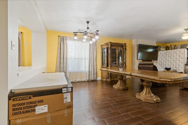 531 Remington Lodge Court, Houston, TX 77073