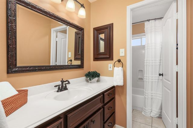 4939 White Manor Drive, Pasadena, TX 77505