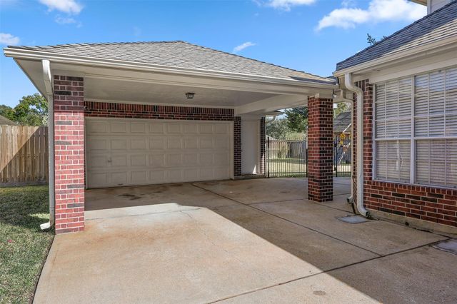 4939 White Manor Drive, Pasadena, TX 77505
