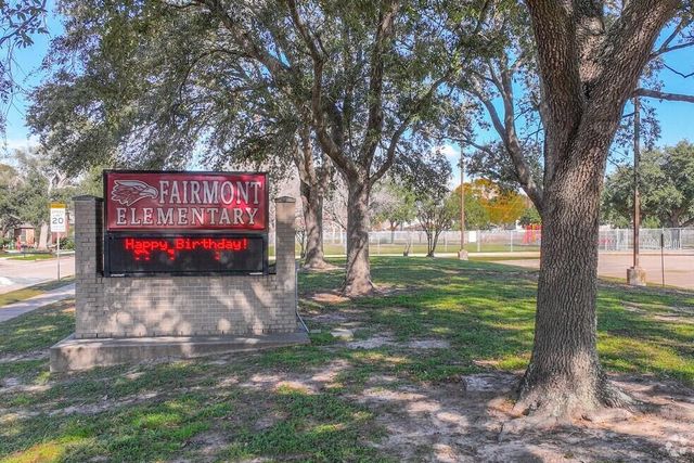 4939 White Manor Drive, Pasadena, TX 77505