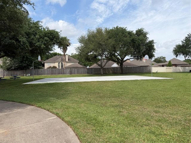 4939 White Manor Drive, Pasadena, TX 77505