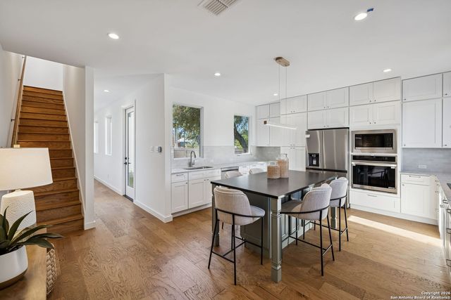 502 McMonigal, San Antonio, TX 78210
