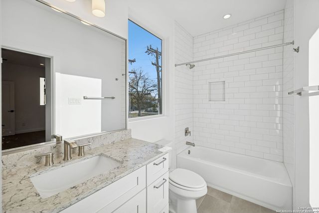 502 McMonigal, San Antonio, TX 78210