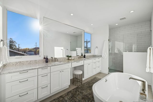 502 McMonigal, San Antonio, TX 78210