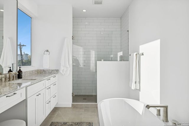 502 McMonigal, San Antonio, TX 78210