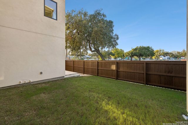 502 McMonigal, San Antonio, TX 78210