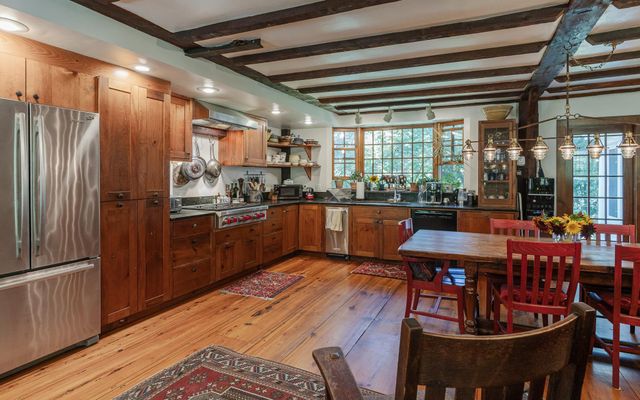 31 Wentworth Road, Walpole, NH 03608