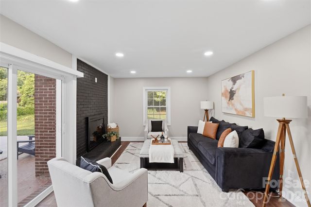 1715 Washington Avenue, Charlotte, NC 28216
