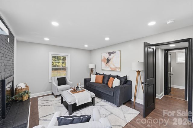 1715 Washington Avenue, Charlotte, NC 28216