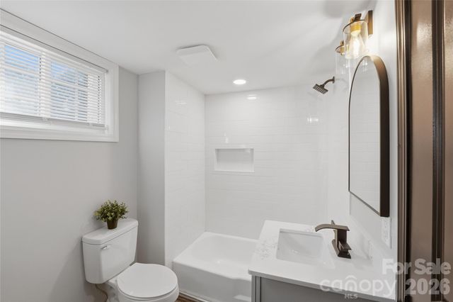 1715 Washington Avenue, Charlotte, NC 28216