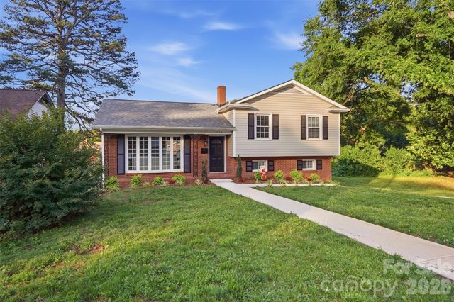 1715 Washington Avenue, Charlotte, NC 28216