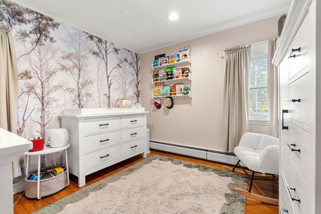 2 Hill Top Ln, Rockport, MA 01966