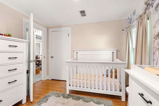 2 Hill Top Ln, Rockport, MA 01966