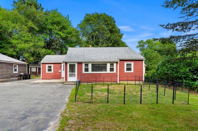 2 Hill Top Ln, Rockport, MA 01966