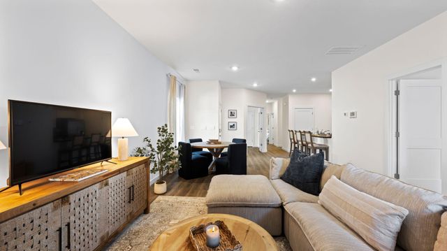 108 Arlington Dr, Chickamauga, GA 30707