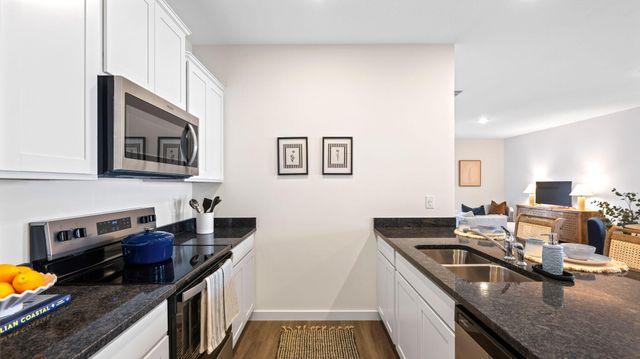 108 Arlington Dr, Chickamauga, GA 30707