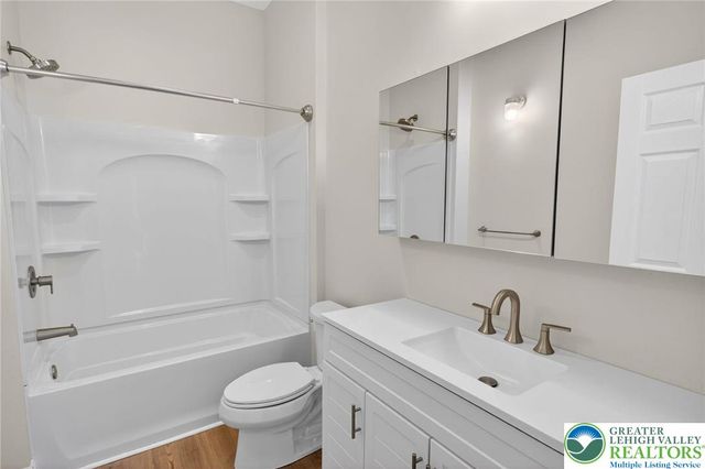 3591 Station Avenue 4, Upper Saucon Twp, PA 18034