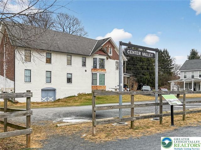 3591 Station Avenue 4, Upper Saucon Twp, PA 18034