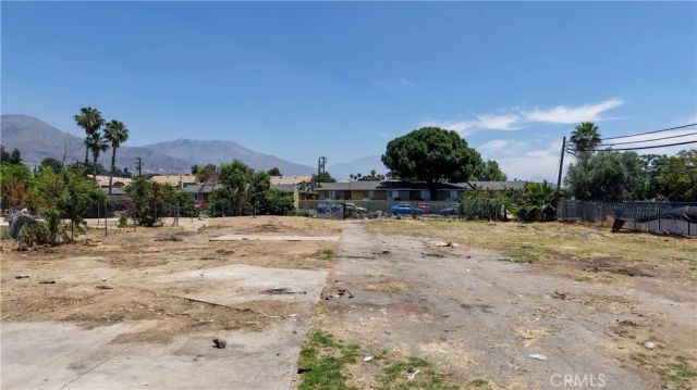 2345 Del Rosa Ave, San Bernardino, CA 92404