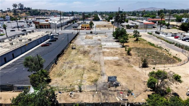 2345 Del Rosa Ave, San Bernardino, CA 92404