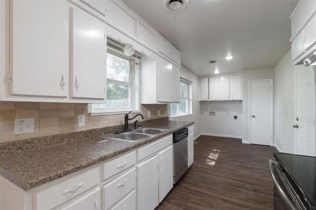 4924 Melinda Drive, Forest Hill, TX 76119