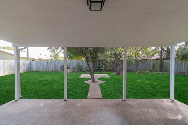 4924 Melinda Drive, Forest Hill, TX 76119