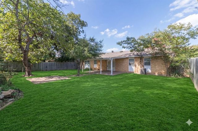 4924 Melinda Drive, Forest Hill, TX 76119