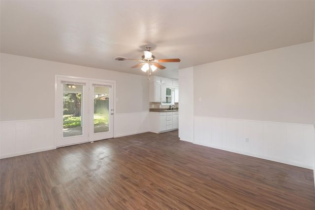 4924 Melinda Drive, Forest Hill, TX 76119