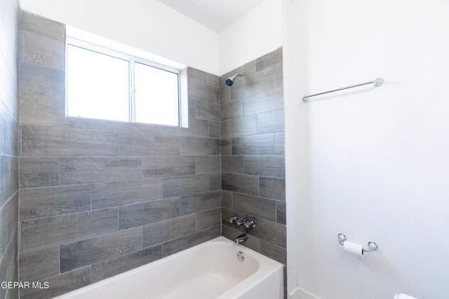 2705 PORTLAND Avenue, El Paso, TX 79930