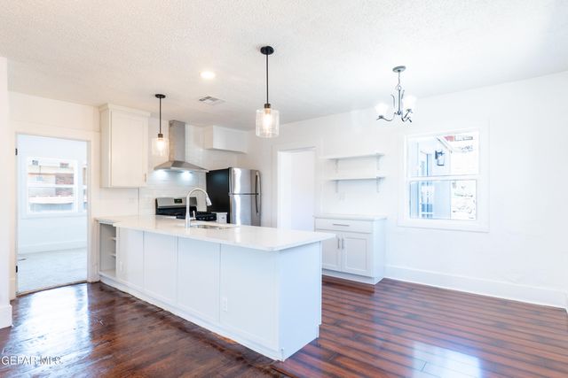 2705 PORTLAND Avenue, El Paso, TX 79930