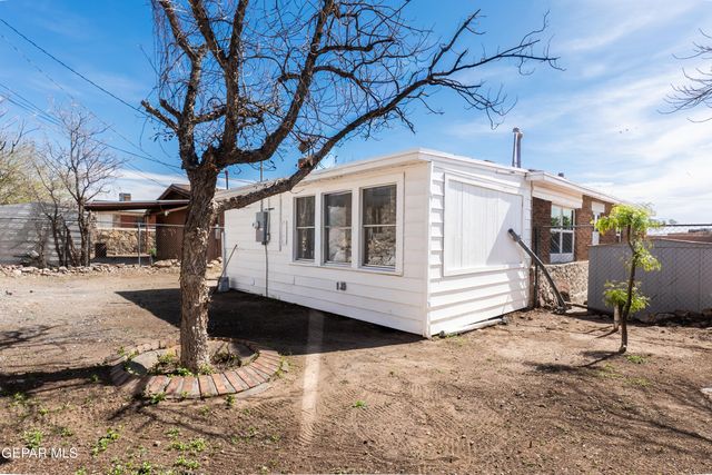 2705 PORTLAND Avenue, El Paso, TX 79930